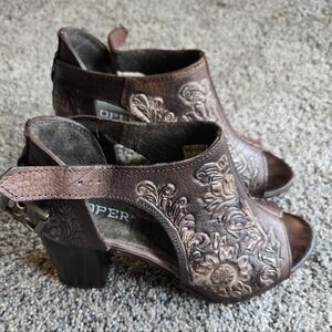 Brown Gold Sunflower Peep-Toe Block Heel Sandals